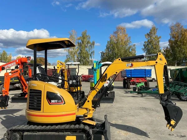 Мини-экскаватор Caterpillar 302C CR