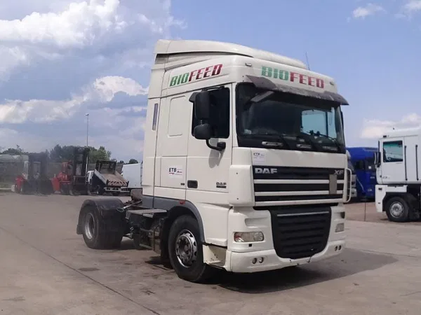 Седельный тягач DAF XF
