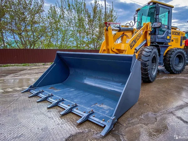 Фронтальный погрузчик HZM XC600