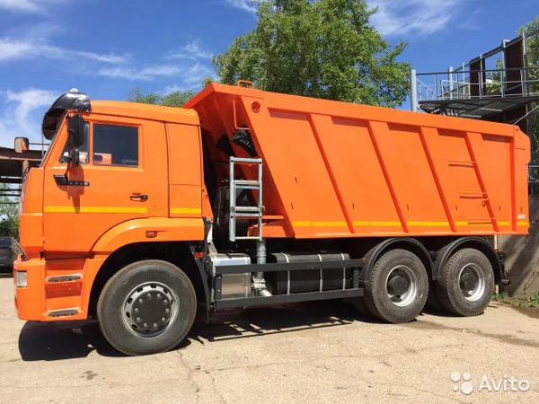 Самосвал КамАЗ 6520