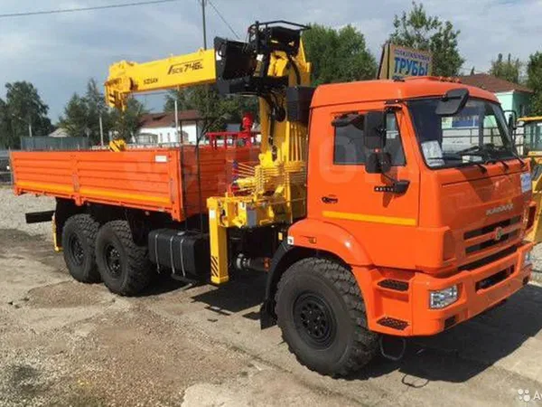 Бортовой грузовик с КМУ КамАЗ 43118 с КМУ Soosan SCS746L