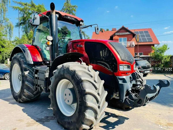 Трактор Valtra S353