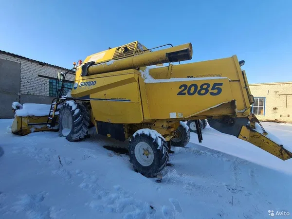 Зерноуборочный комбайн Sampo Rostov SR 2085 TS