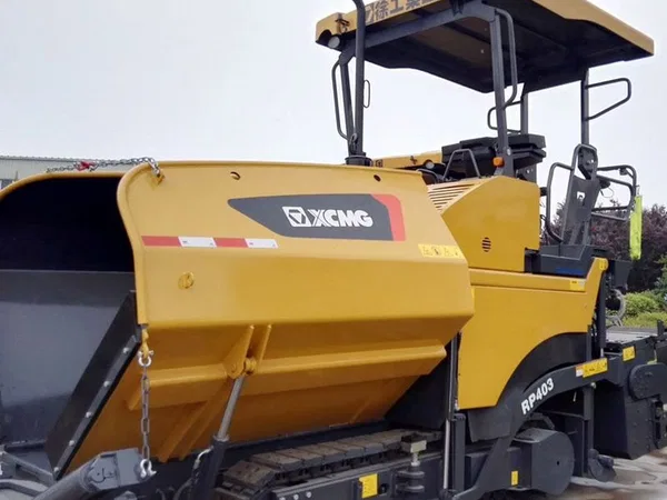 Асфальтоукладчик XCMG RP403