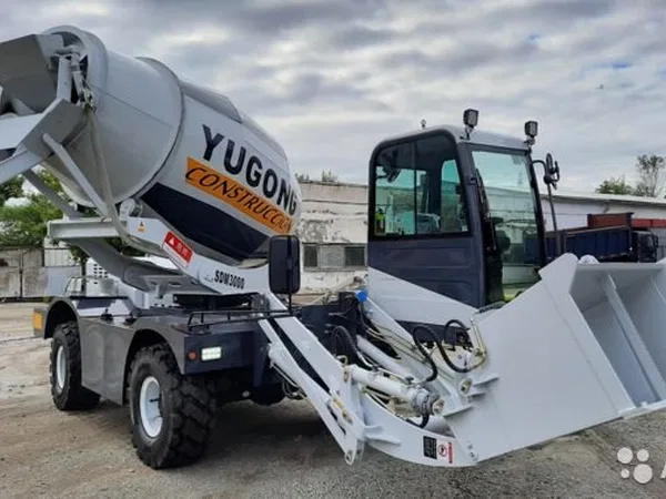 Самоходный бетоносмеситель Yugong SDM3000