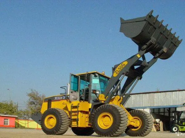 Фронтальный погрузчик XCMG ZL50RU