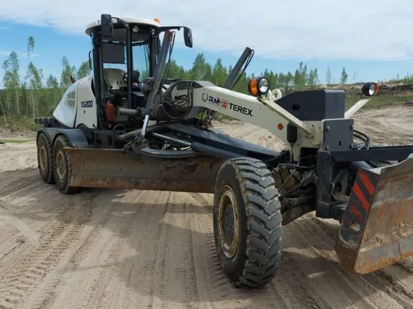 Автогрейдер RM-Terex TG200