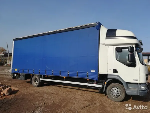 Тентованный грузовик DAF LF 45 220