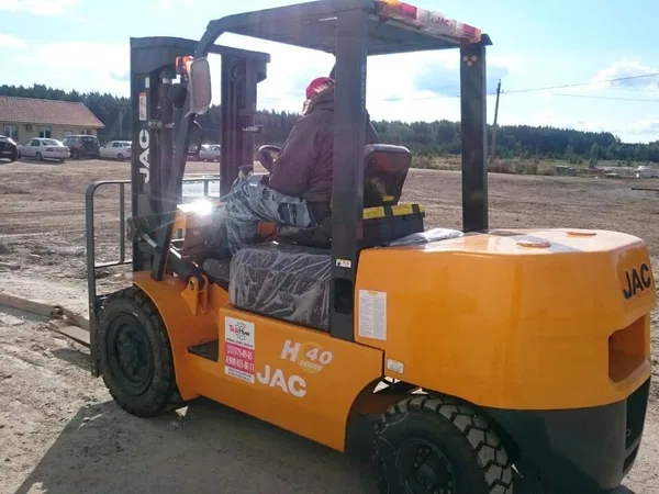 Вилочный погрузчик JAC CPCD40