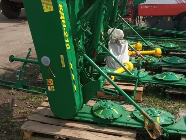 Косилка БобруйскАгроМаш КДН-210 дисковая навесная