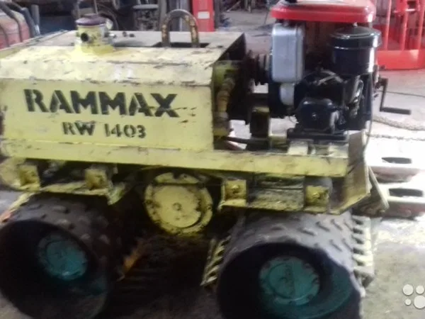 Траншейный каток Rammax RW1403