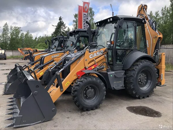 Экскаватор-погрузчик Case 580T
