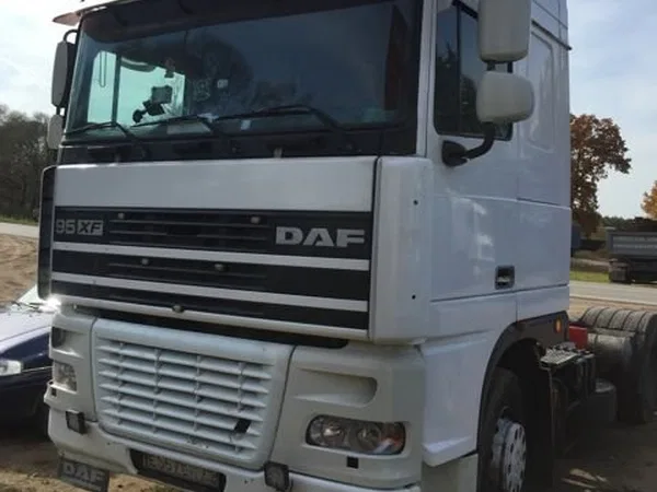 Седельный тягач DAF 95