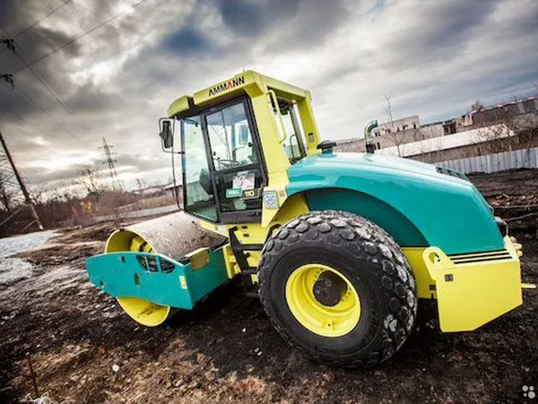 Грунтовый каток Ammann ASC 110D