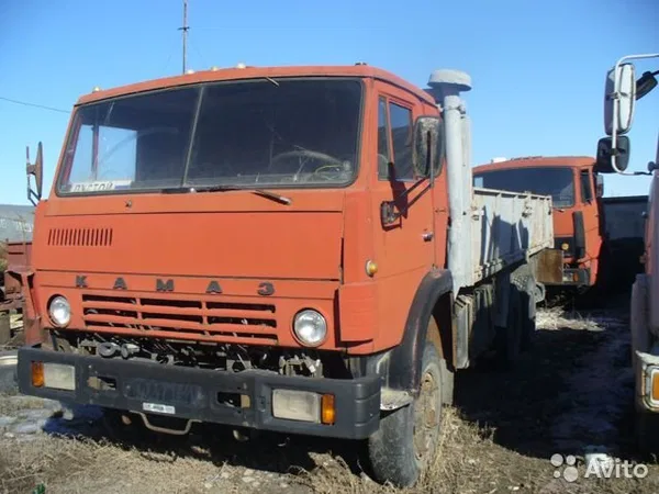 Бортовой грузовик КамАЗ 53212