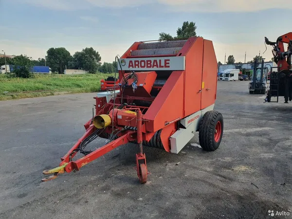 Пресс-подборщик Claas Rollant 44