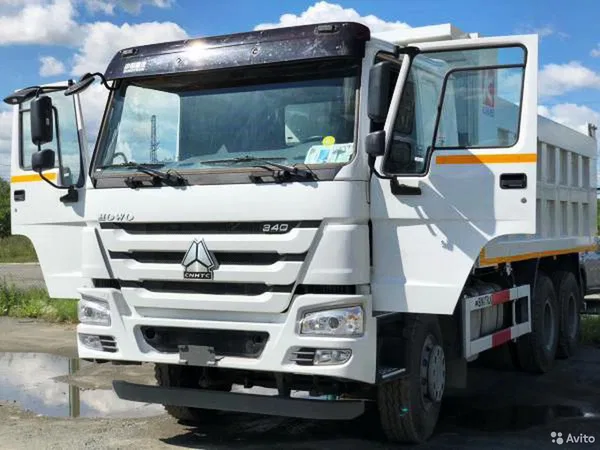 Самосвал HOWO HW76