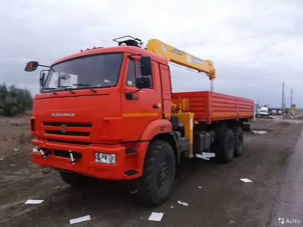 Бортовой грузовик с КМУ КамАЗ 43118-3027-50