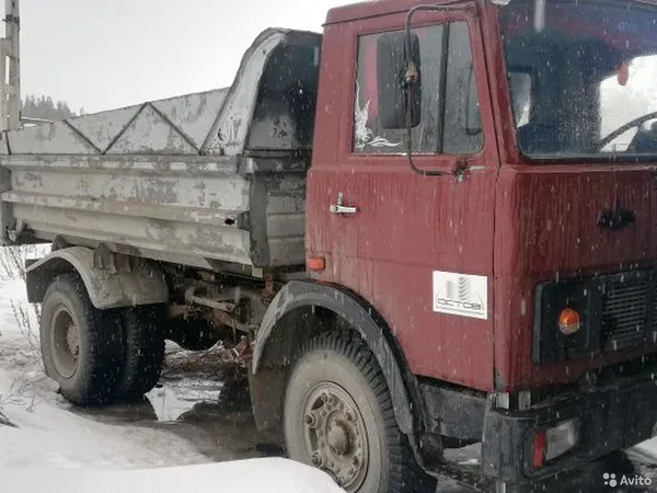 Самосвал МАЗ