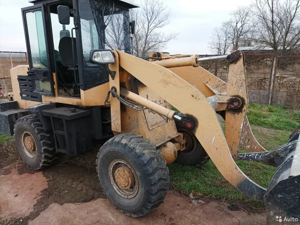 Фронтальный погрузчик LaiGong ZL20