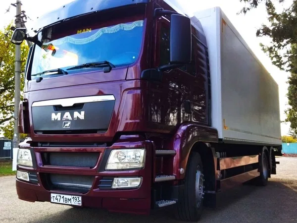 Грузовой фургон MAN TGA 26.350
