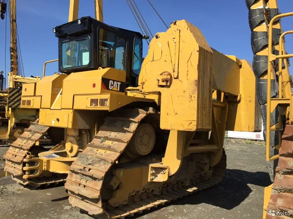 Трубоукладчик Caterpillar 587R