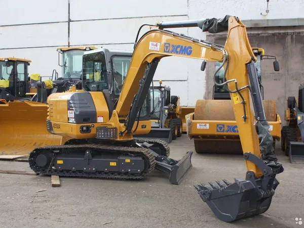 Мини-экскаватор XCMG XE55DA