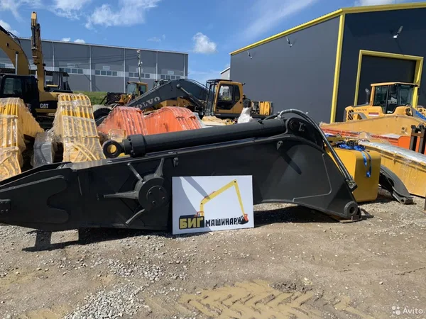 Гусеничный экскаватор Volvo EC480DL