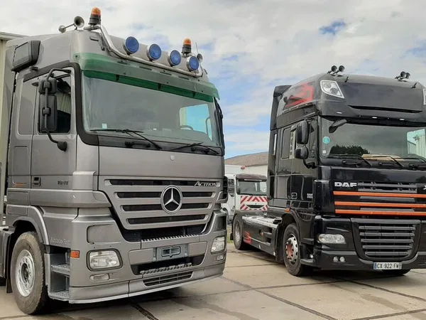 Седельный тягач Mercedes-Benz Actros