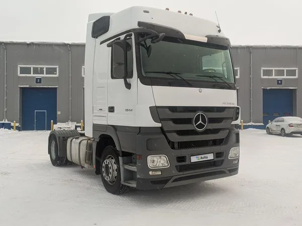 Седельный тягач Mercedes-Benz Actros 1844LS