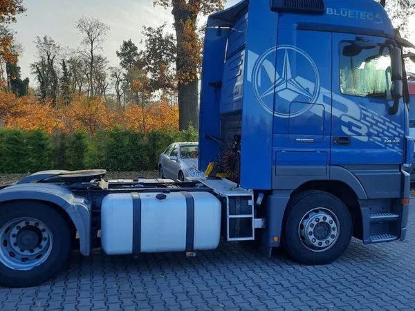 Седельный тягач Mercedes-Benz Actros