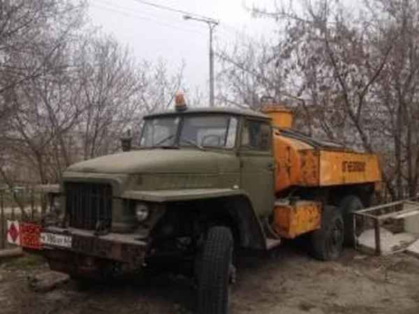 Бензовоз УРАЛ 375