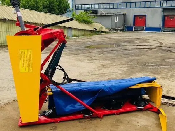 Косилка КРН-2,1Б дорожная с защитным кожухом