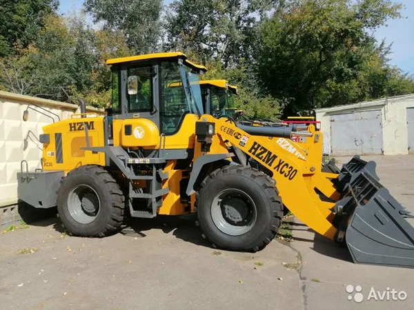 Фронтальный погрузчик HZM XC30