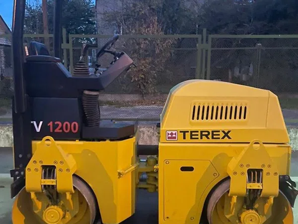 Тротуарный каток Terex TV1200