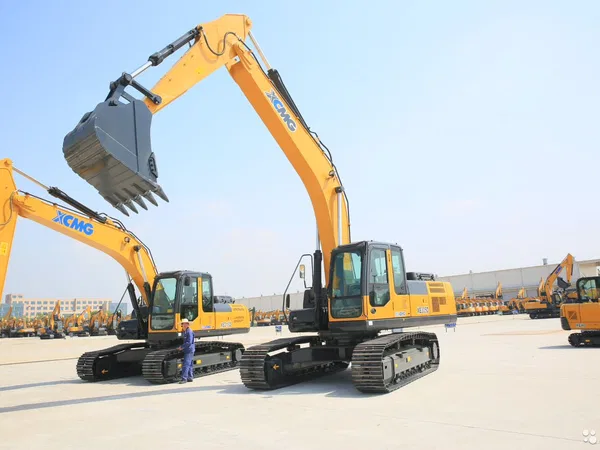 Гусеничный экскаватор XCMG XE215C