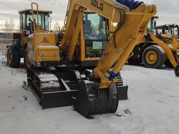 Гусеничный экскаватор SDLG E690F