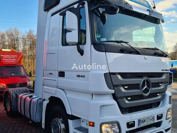 Седельный тягач Mercedes-Benz Actros