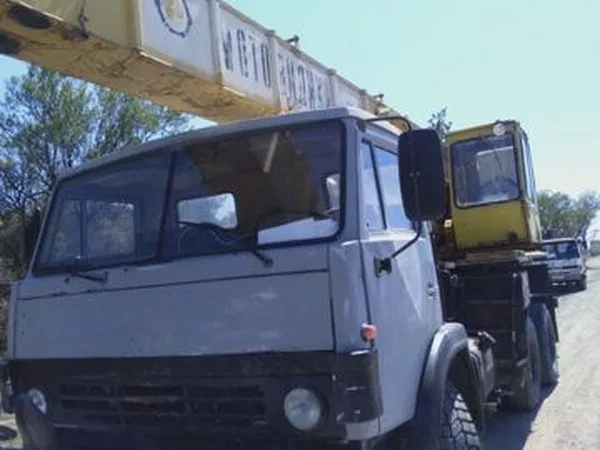 Автокран Мотовилиха на шасси КамАЗ