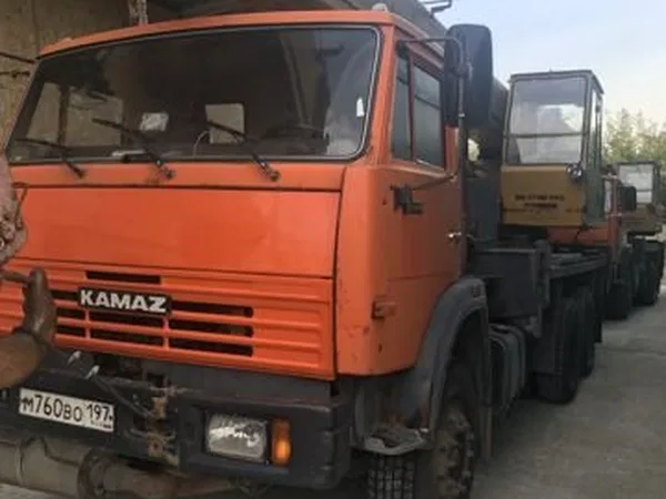 Автокран Ивановец КС-45717К-1 на шасси КамАЗ