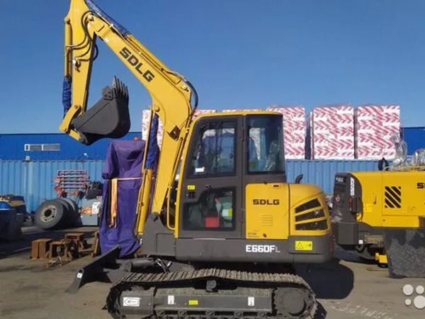 Гусеничный экскаватор SDLG E690F