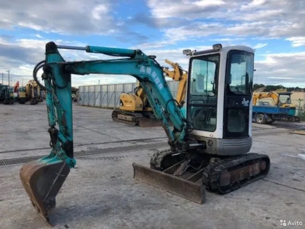 Мини-экскаватор Kobelco SK30SR(Cab)