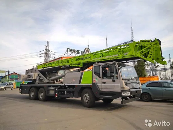 Автокран Zoomlion QY25V