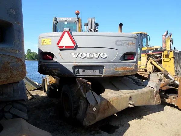Колесный экскаватор Volvo EW 160 B