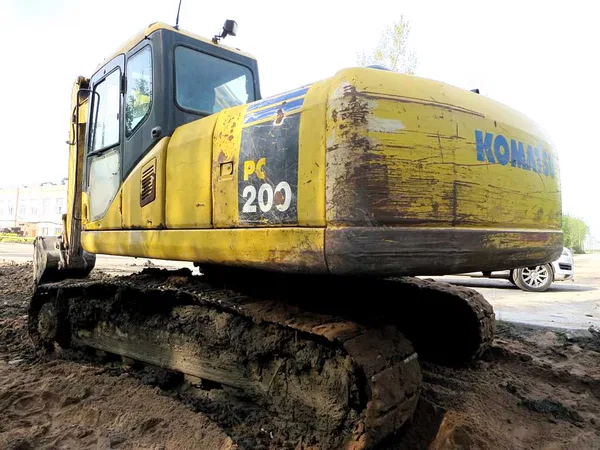 Гусеничный экскаватор Komatsu PC200-7