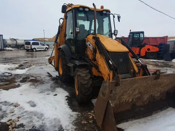 Экскаватор-погрузчик JCB 3CX