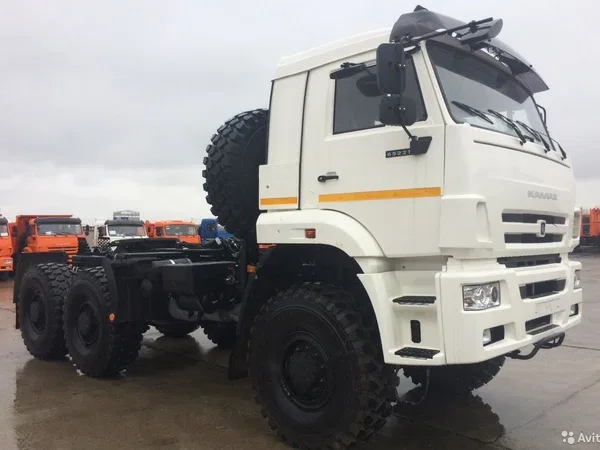 Седельный тягач КамАЗ 65221