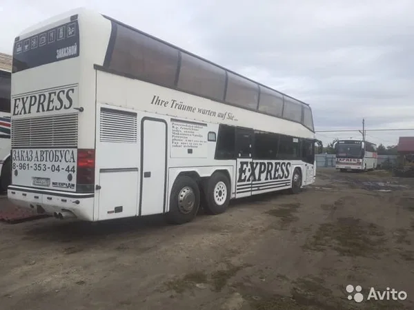 Автобус Neoplan 122