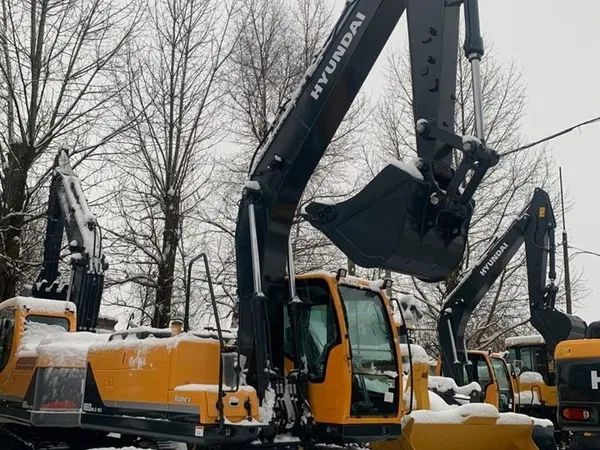 Гусеничный экскаватор Hyundai R 180NLC-9S