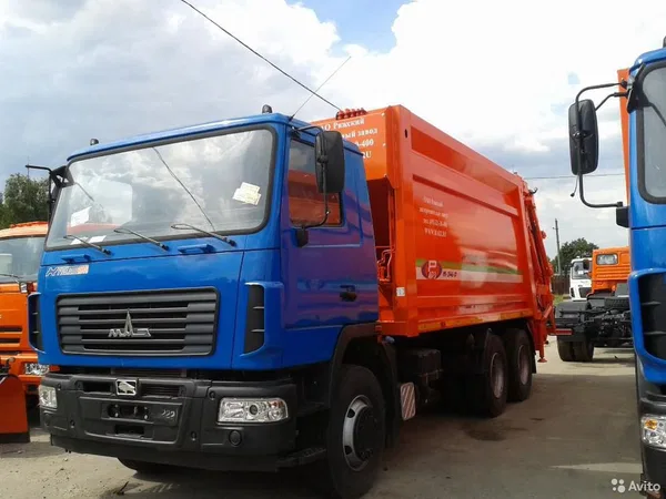 Мусоровоз РАРЗ МК-3546-10 на шасси МАЗ 6312